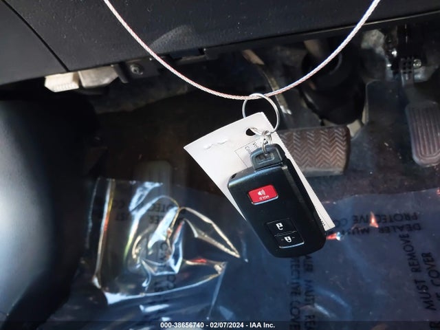 Toyota Rav4 Xle 2018 JTMRFREV8JD248179 Image 11