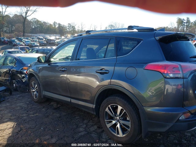 Toyota Rav4 Xle 2018 JTMRFREV8JD248179 Image 15