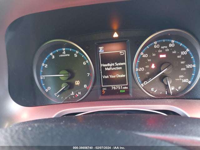Toyota Rav4 Xle 2018 JTMRFREV8JD248179 Image 7