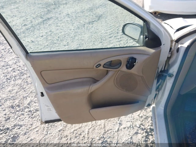 2004 FORD FOCUS SE VIN: 1FAFP34364W165197