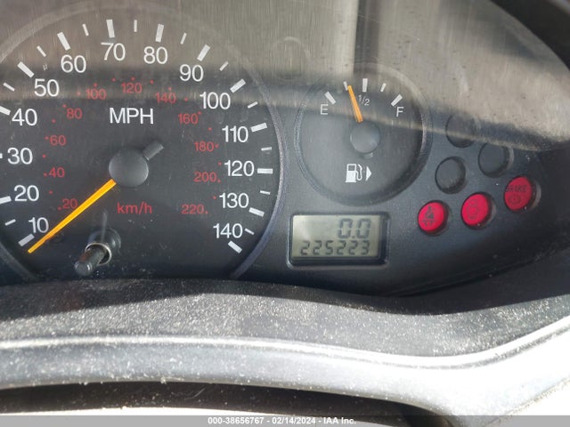 2004 FORD FOCUS SE VIN: 1FAFP34364W165197