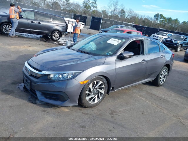 Honda CIVIC EX 2018 2HGFC2F73JH598231 Image 2