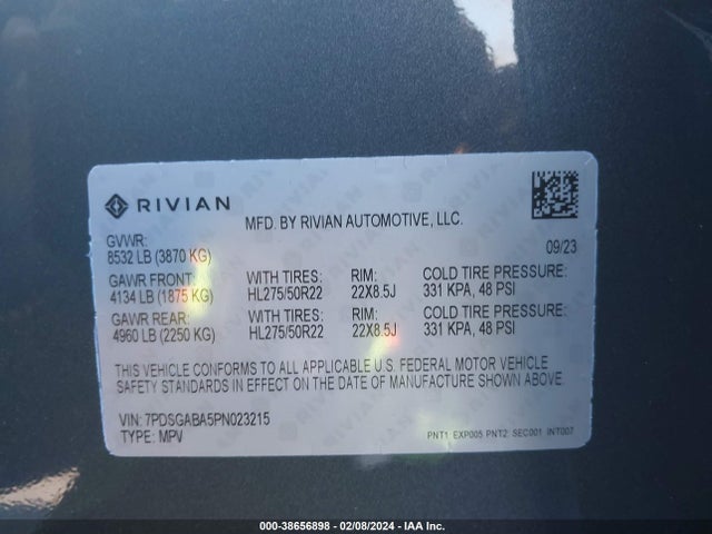 Rivian R1s Adventure 2023 7PDSGABA5PN023215 Image 9