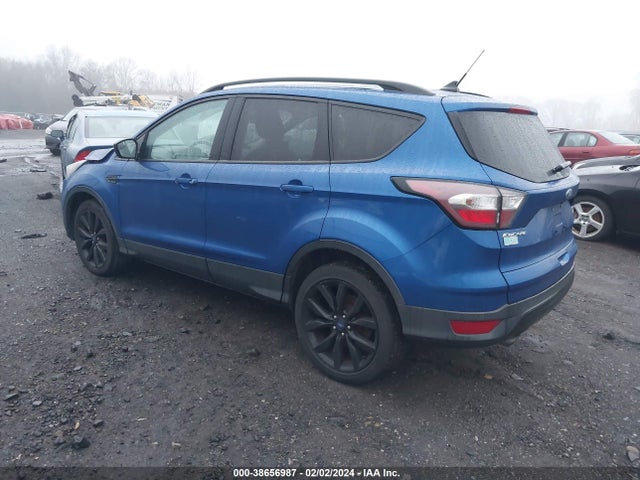 Ford ESCAPE SE 2018 1FMCU9GD7JUC43986 Image 3