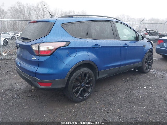 Ford ESCAPE SE 2018 1FMCU9GD7JUC43986 Image 4