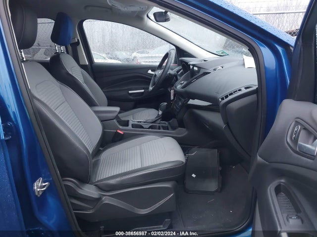 Ford ESCAPE SE 2018 1FMCU9GD7JUC43986 Image 5