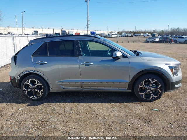 2023 KIA NIRO SX TOURING VIN: KNDCT3LE9P5036229