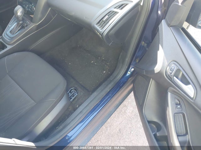 Ford FOCUS SEL 2017 1FADP3H20HL245806 Image 5