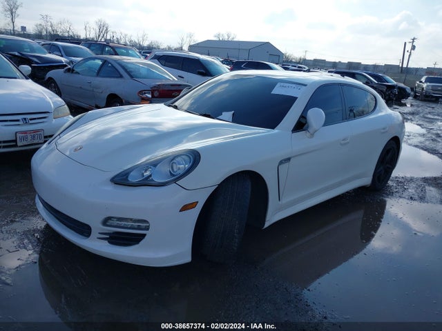 2011 PORSCHE PANAMERA WP0AA2A7XBL011890 Photo 1