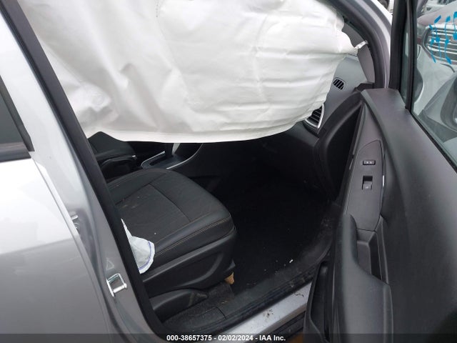 Chevrolet Trax Awd Lt 2022 KL7CJPSM1NB569144 Image 5