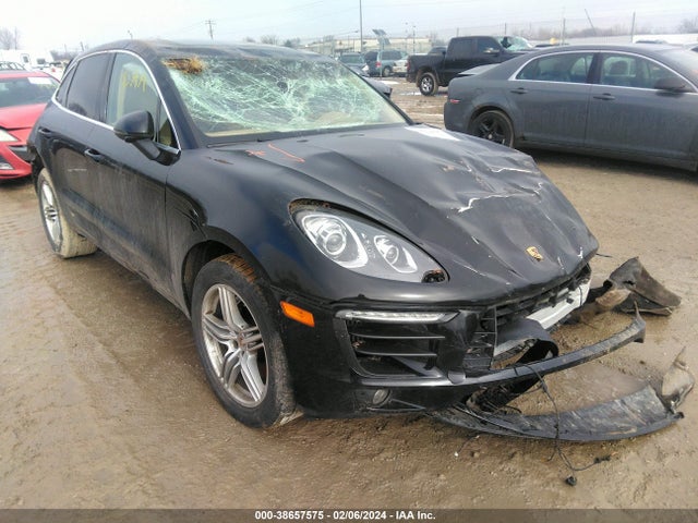 2015 PORSCHE MACAN WP1AB2A51FLB44182 Photo 0