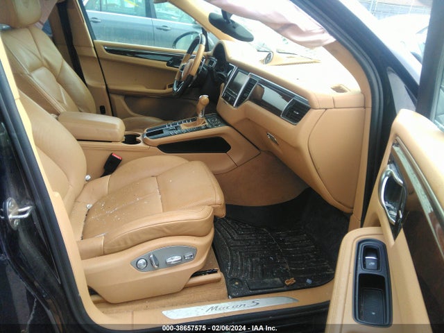 2015 PORSCHE MACAN WP1AB2A51FLB44182 Photo 4