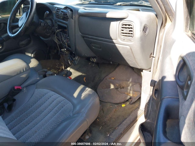 2000 CHEVROLET S-10 LS VIN: 1GCCS1953Y8238725