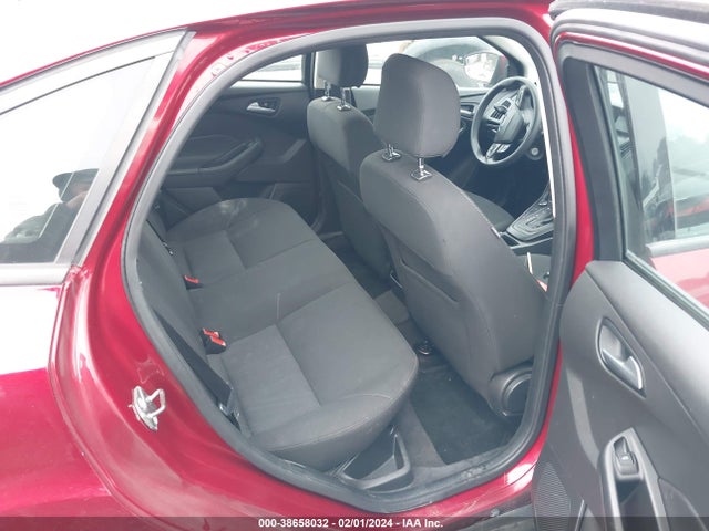 Ford FOCUS SE 2017 1FADP3FE0HL326401 Image 8