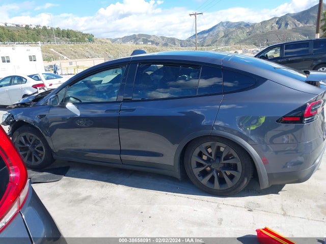 Tesla Model X Plaid Tri Motor All-wheel Drive 2022 7SAXCBE64NF362200 Image 13