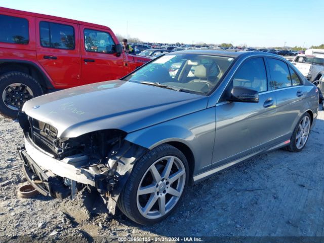 2014 MERCEDES-BENZ C 250 WDDGF4HB5EA962196 Photo 1