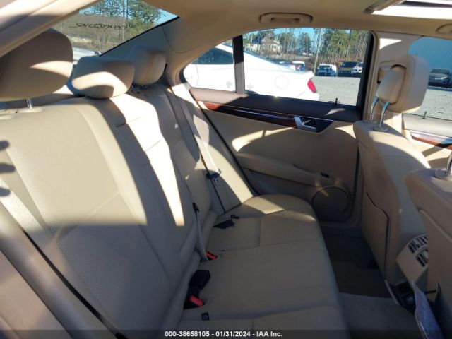 2014 MERCEDES-BENZ C 250 WDDGF4HB5EA962196 Photo 7