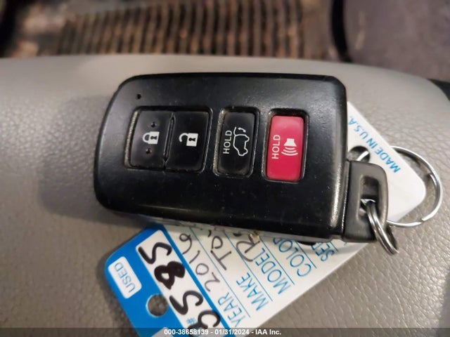 2016 TOYOTA RAV4 HYBRID LIMITED VIN: JTMDJREV8GD021561
