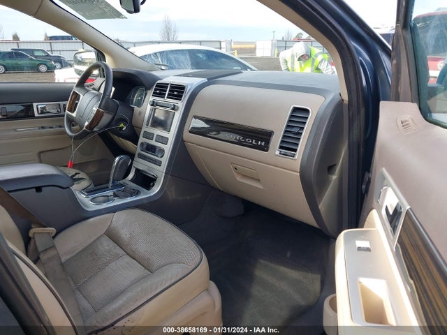 2010 LINCOLN MKX VIN: 2LMDJ8JCXABJ18756