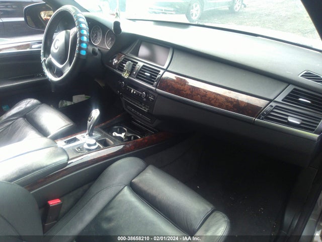 38658210 :رقم المزاد ، 5UXFE83528L162187 vin ، 2008 Bmw X5 4.8i مزاد بيع
