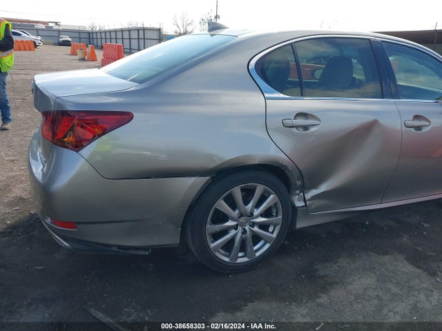 Lexus GS 350 2015 JTHBE1BL8FA010980 Image 18