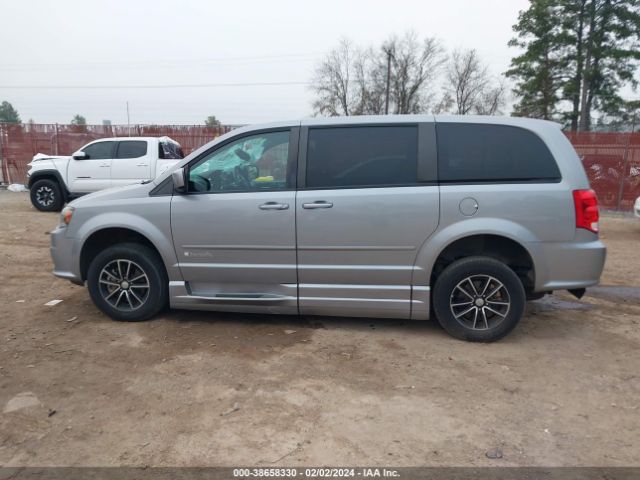 2C4RDGBG5FR643201 Dodge Grand Caravan Avp/se