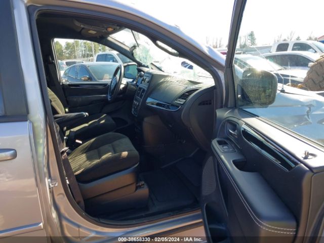 2C4RDGBG5FR643201 Dodge Grand Caravan Avp/se