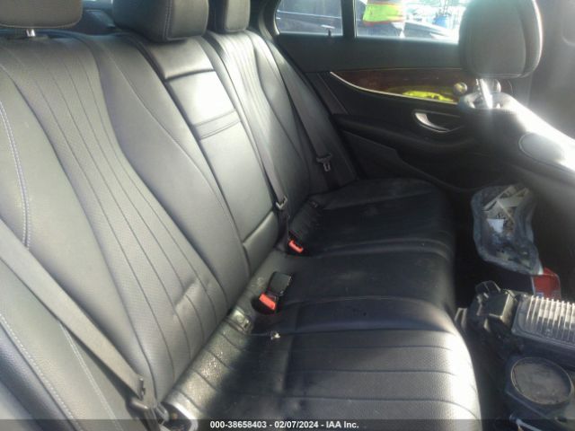 WDDZF4KB0HA235621 Mercedes-Benz E 300 4matic