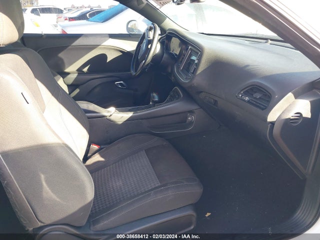 Dodge Challenger Sxt 2019 2C3CDZAGXKH739607 Image 5