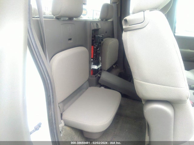 2010 NISSAN FRONTIER XE VIN: 1N6BD0CT4AC441176