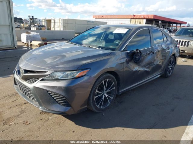 2018 TOYOTA CAMRY 4T1B11HK4JU141354 Photo 1