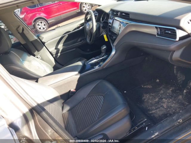 2018 TOYOTA CAMRY 4T1B11HK4JU141354 Photo 4