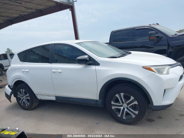 Toyota RAV4 LE 2018 2T3ZFREVXJW509993 Image 14
