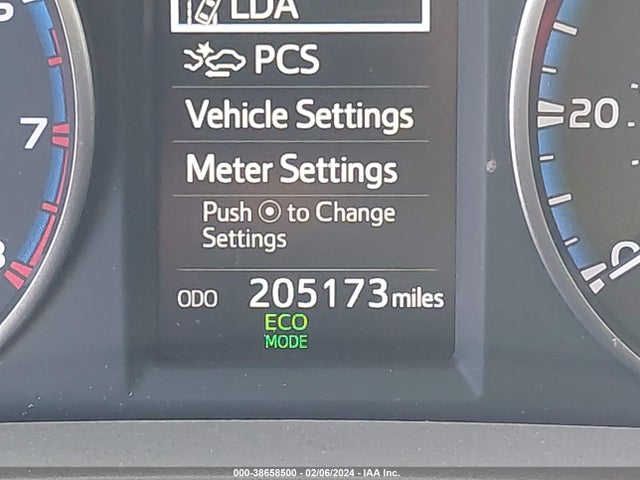 Toyota RAV4 LE 2018 2T3ZFREVXJW509993 Image 16