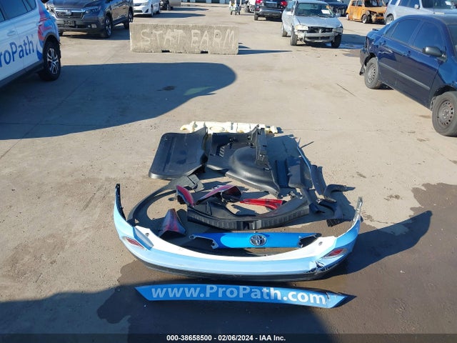 Toyota RAV4 LE 2018 2T3ZFREVXJW509993 Image 12