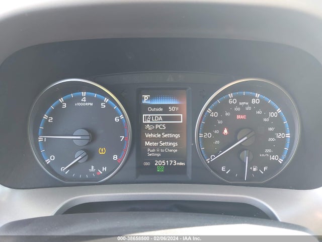 Toyota RAV4 LE 2018 2T3ZFREVXJW509993 Image 7