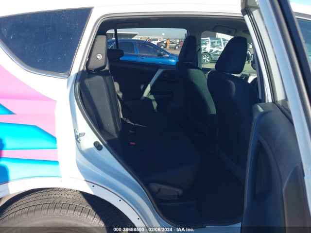 Toyota RAV4 LE 2018 2T3ZFREVXJW509993 Image 8