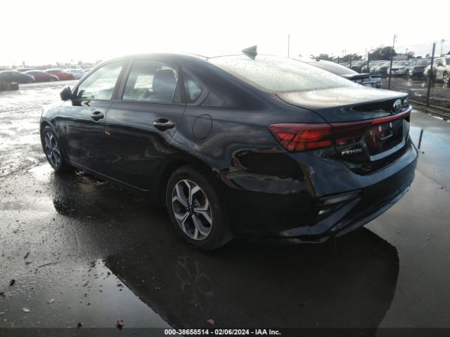 3KPF24AD3KE016667 KIA Forte Lxs