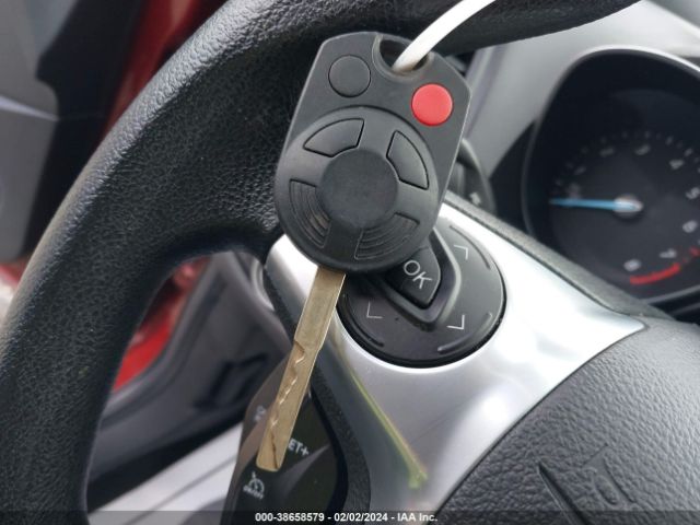 1FMCU0GX8FUC41743 Ford ESCAPE SE