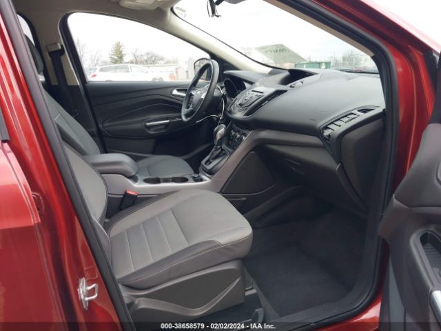 1FMCU0GX8FUC41743 Ford ESCAPE SE