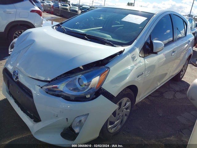 Toyota Prius C One 2015 JTDKDTB39F1098874 Image 2