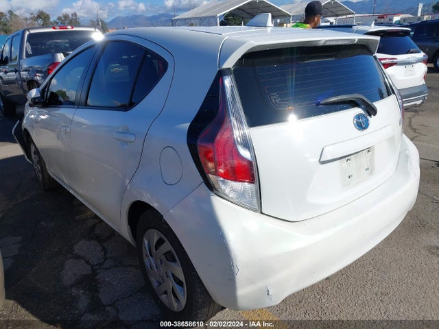 Toyota Prius C One 2015 JTDKDTB39F1098874 Image 3