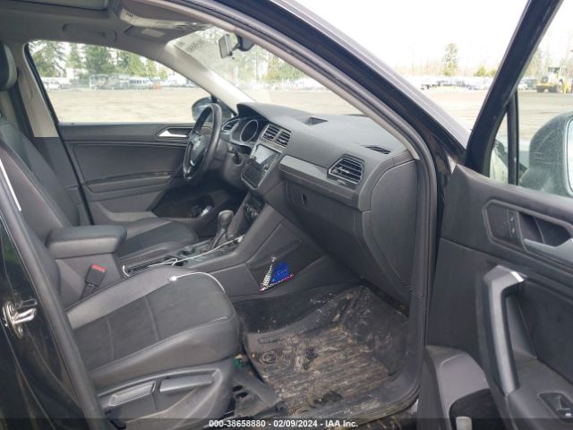 2019 VOLKSWAGEN TIGUAN 3VV2B7AX1KM074326 Photo 4