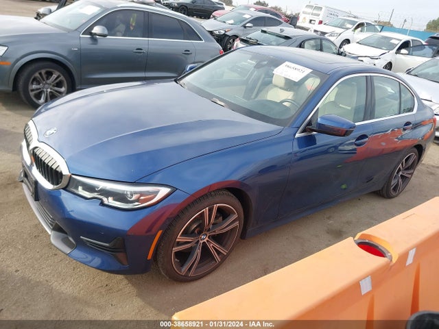 BMW 330I 2021 3MW5R1J06M8B95756 Image 2