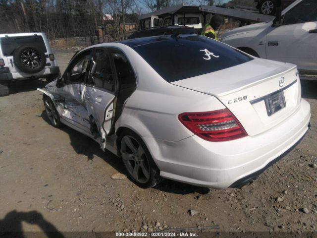 WDDGF4HB2EA963841 Mercedes-Benz C 250 Luxury/sport