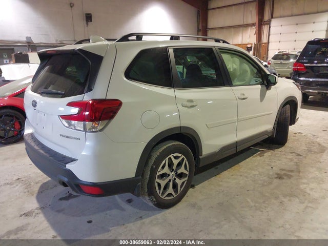 Subaru Forester Premium 2022 JF2SKADC1NH414895 Image 4
