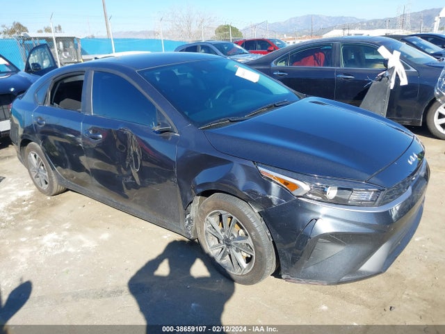 2023 3KPF24AD6PE622231 main image