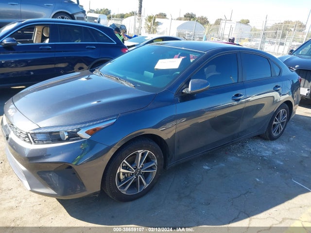KIA Forte Lxs 2023 3KPF24AD6PE622231 Image 2