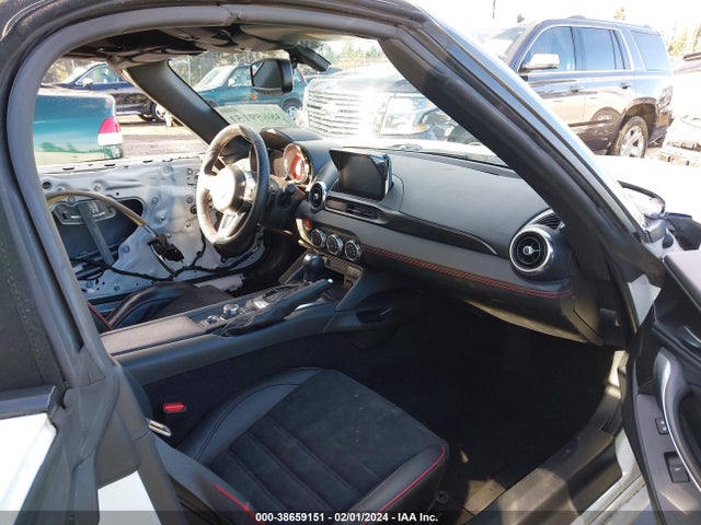 2019 FIAT 124 SPIDER JC1NFAEK7K0143595 Photo 4