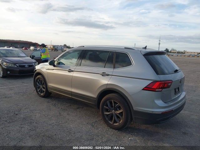 3VV3B7AX1PM116411 Volkswagen Tiguan 2.0t Se